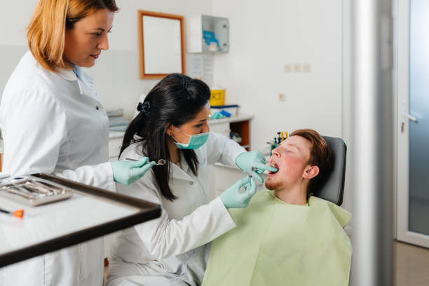 Best Emergency Tooth Extraction in Fabens, TX